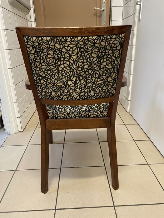 Sprzedam krzesła, cena za sztukę