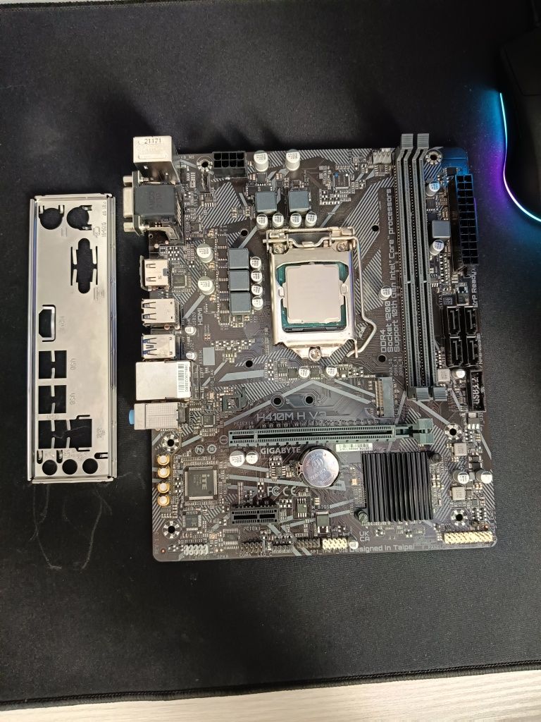 Procesor i5 10400f + Płyta H410M H V3