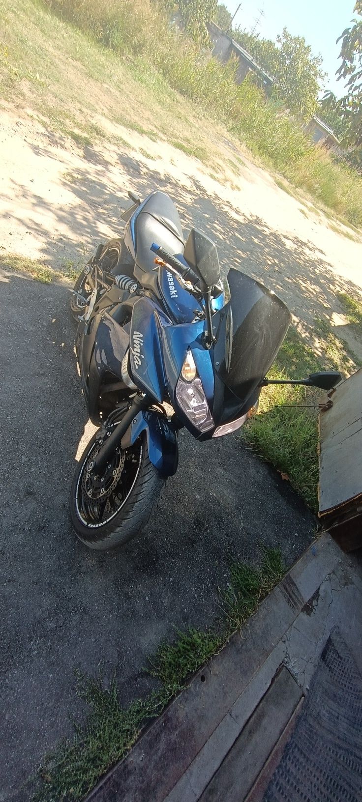 Kawasaki "EX650R"