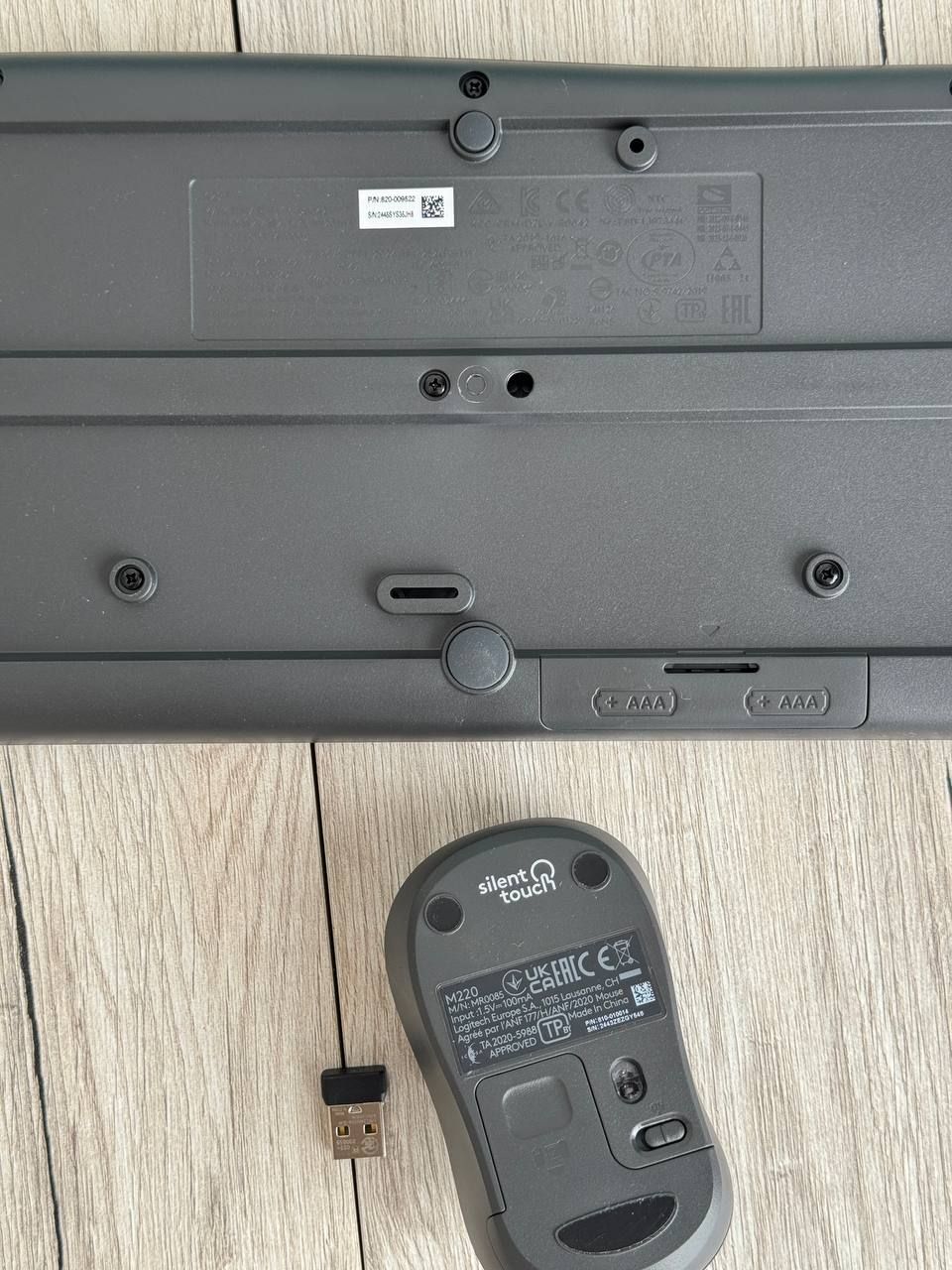 Комплект (клавіатура, миша) Logitech MK295 Wireless Combo Black NL