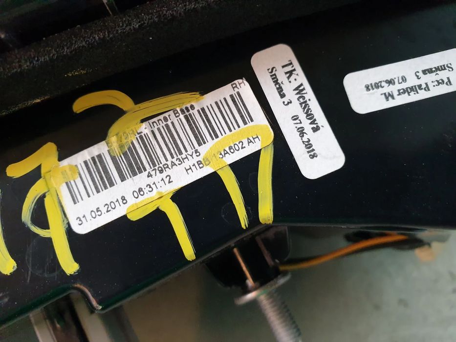 Farolim da mala direito FORD Fiesta VII (HJ, HF)