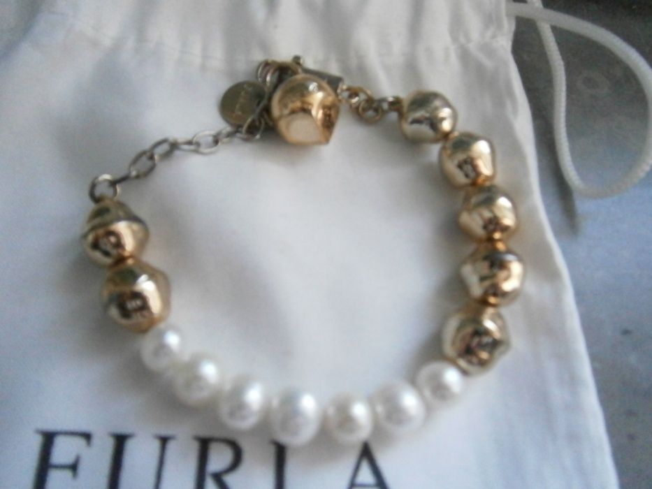 Pulseira original FURLA com pérolas, sem uso