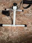 Pedalador de Aço Ideal para Exercício Físico em Qualquer Espaço.