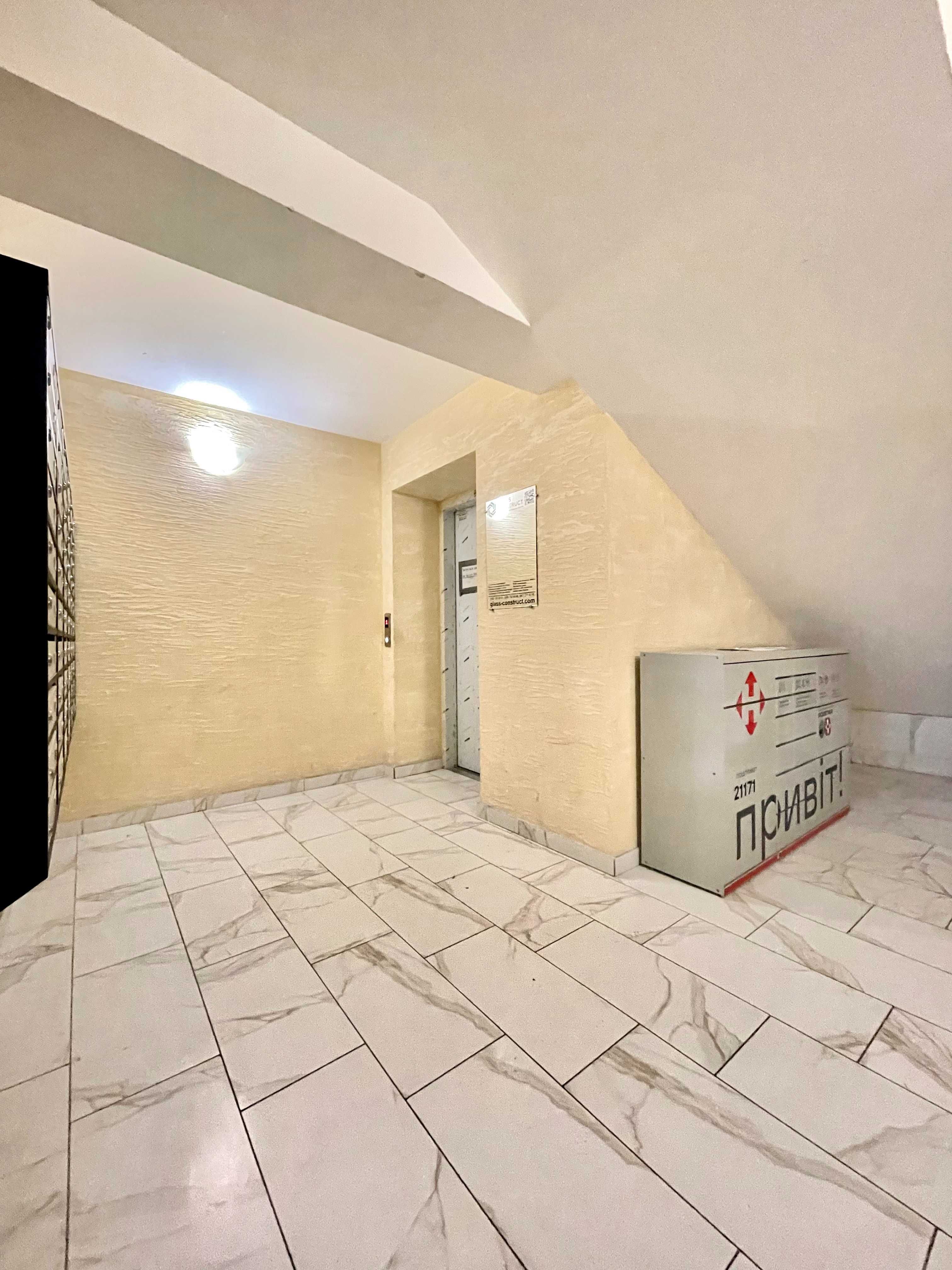 Продам 1комн.квартиру жк Лазурный,метро Центральный рынок
