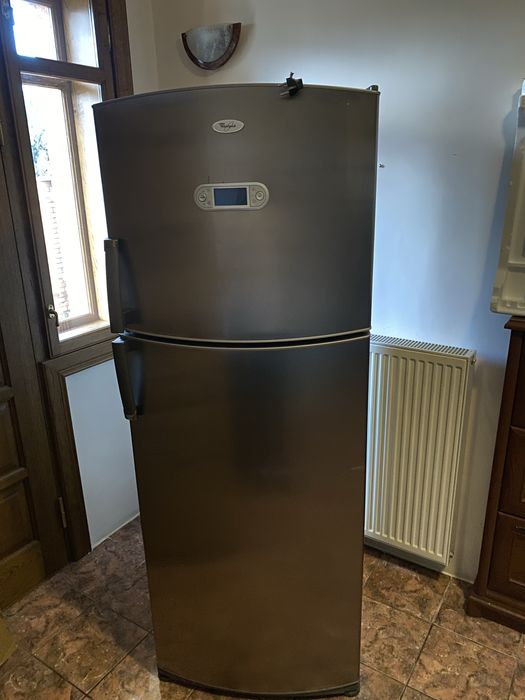 Холодильник Whirlpool ARC 42081