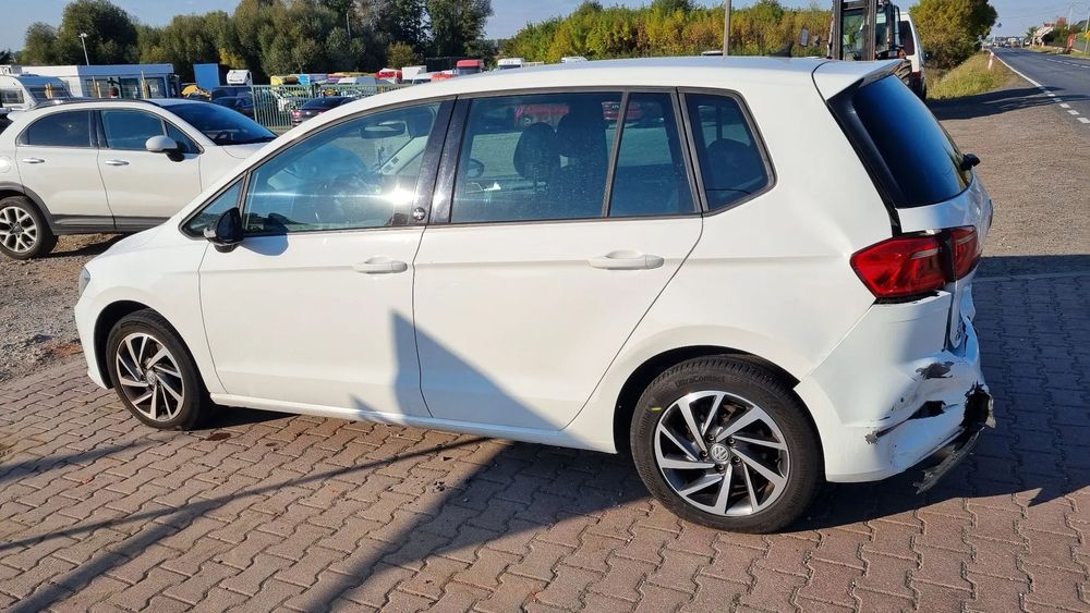 Volkswagen Golf Sportsvan 1.6 TDI Manualna Skrzynia Biegów SOUND