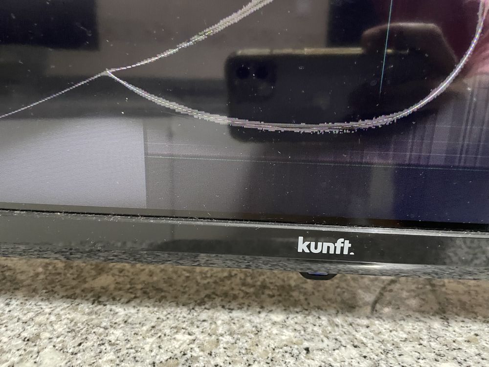 Televisão Kunft 32 polegadas (Danificada)