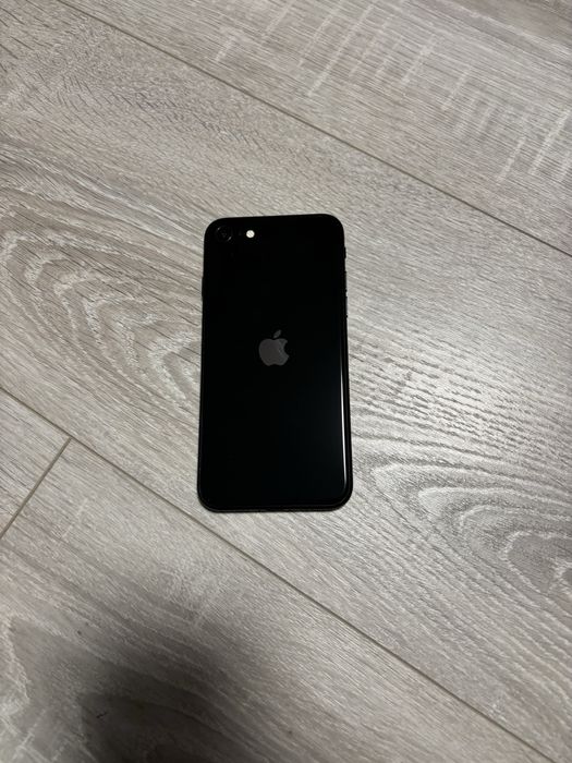 iPhone SE 2020, 128 Гб
