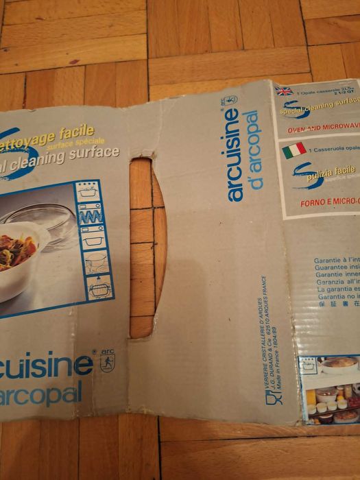 Francuskie naczynie żaroodporne Arcuisine, nowe, 2.4 litra, retro