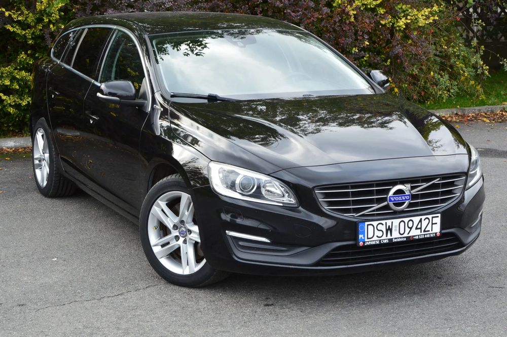 Volvo V60 2.4D Plug-In 285KM Stan Idealny Bezwypadkowy