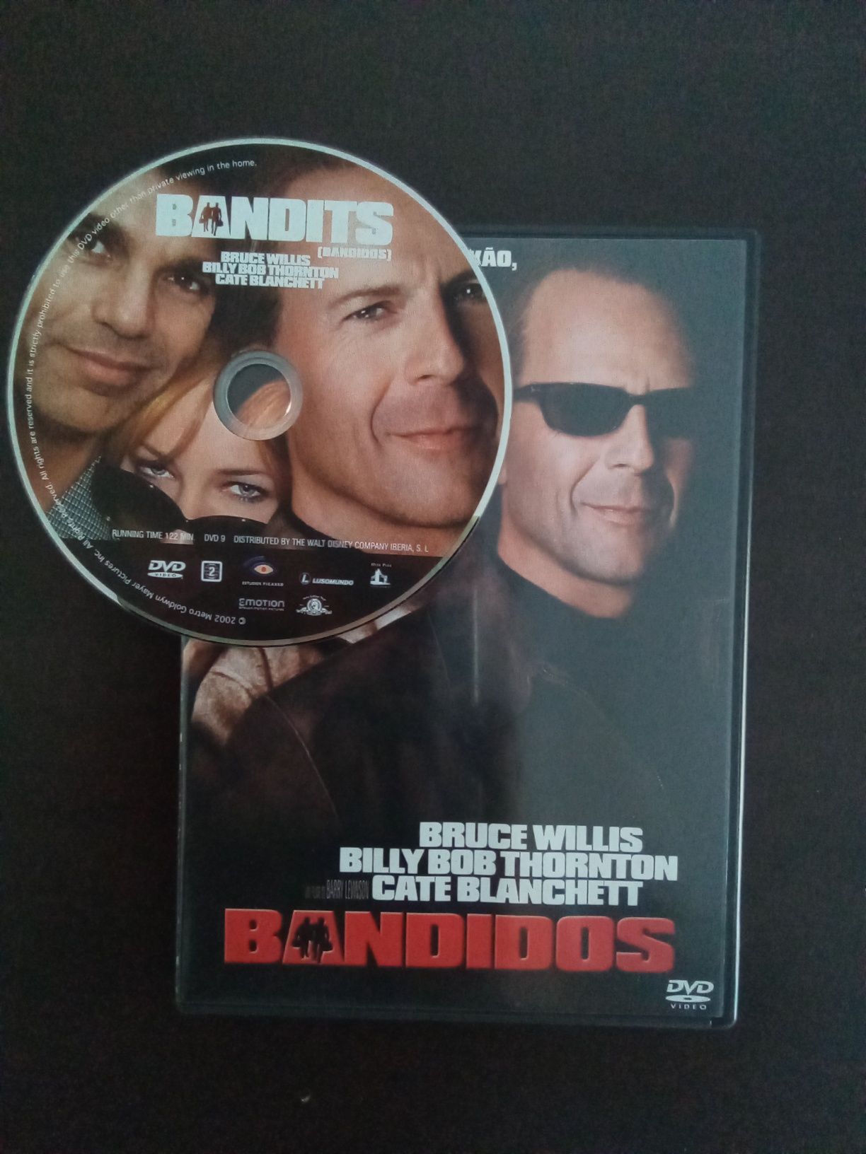 DVD com o Filme Bandidos