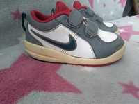 Buty  Nike r. 22,5