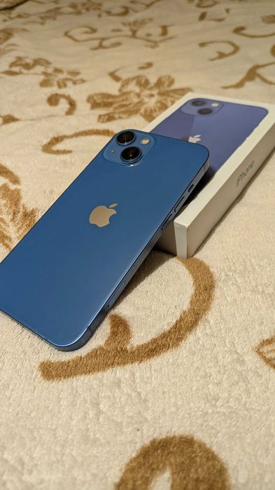 iPhone 13 • 128 GB • Blue