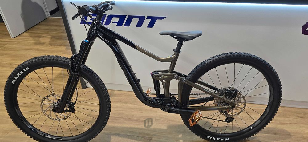 Sprzedam Rower Giant Reign 2 ENDURO ROK modelowy 2024