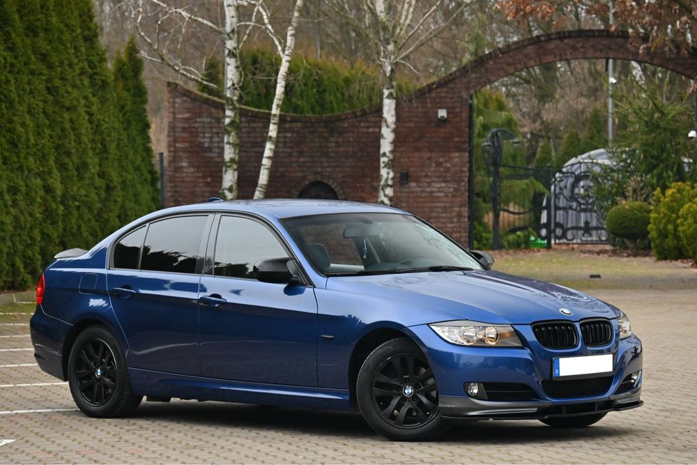 BMW E90 2.0 Benzyna •2010• Orginalny przebieg 197 tys • CarPlay