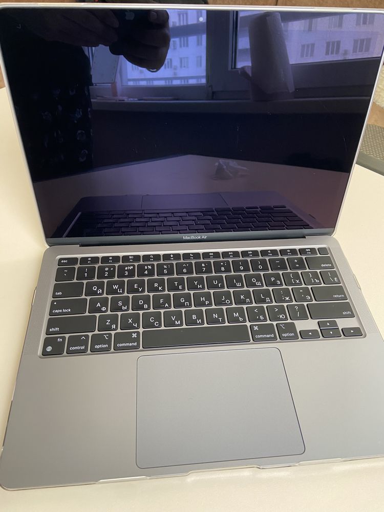 MacBook Air 2020, M1, 8/256