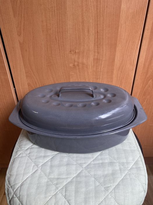 Емалірована форма для запікання