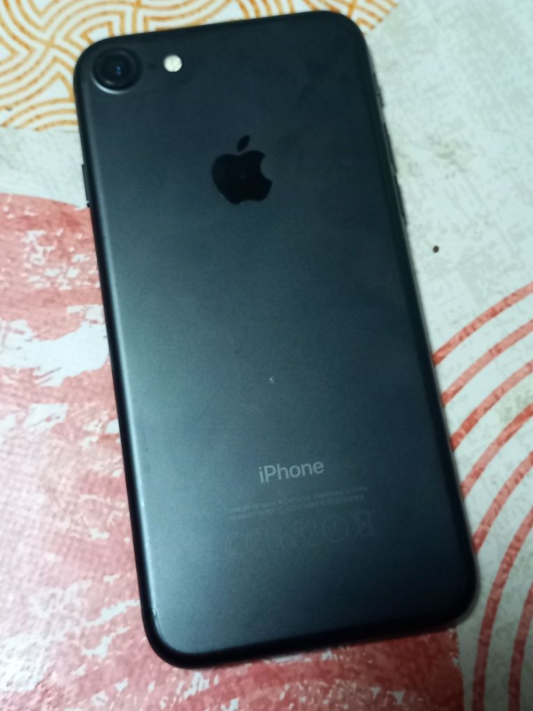 Vendo IPhone 7 como novo