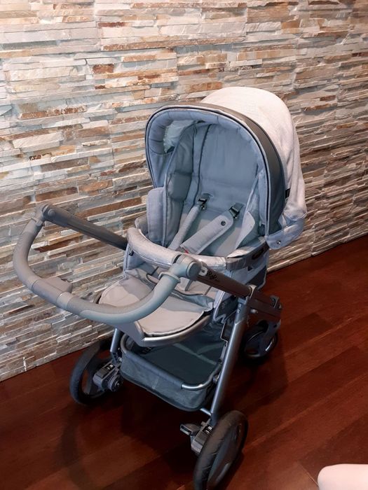 Carrinho bebê de passeio da  marca bebecar