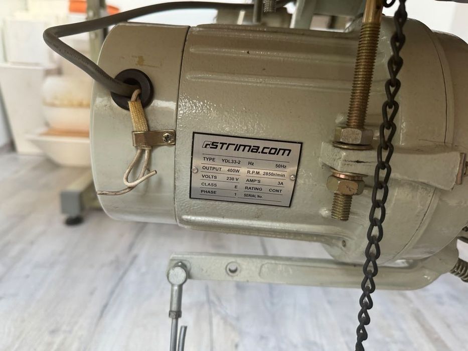 Overlock maszyna do szycia Siruba