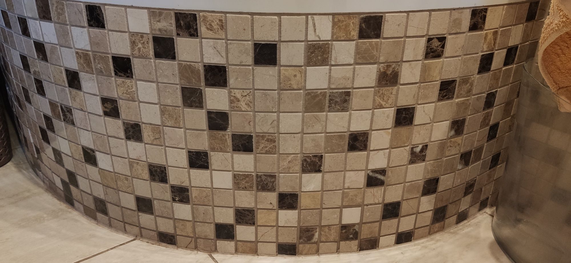 Mozaika marmurowa 2,5-2,5 cm kamień naturalny.