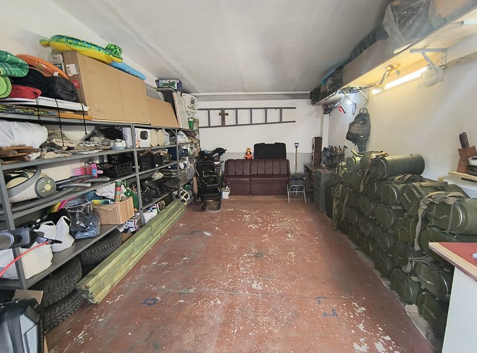 Продам гараж 6*4