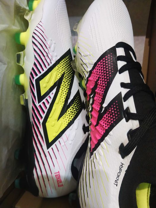 New Balance Tekela V4+ Pro Low FG