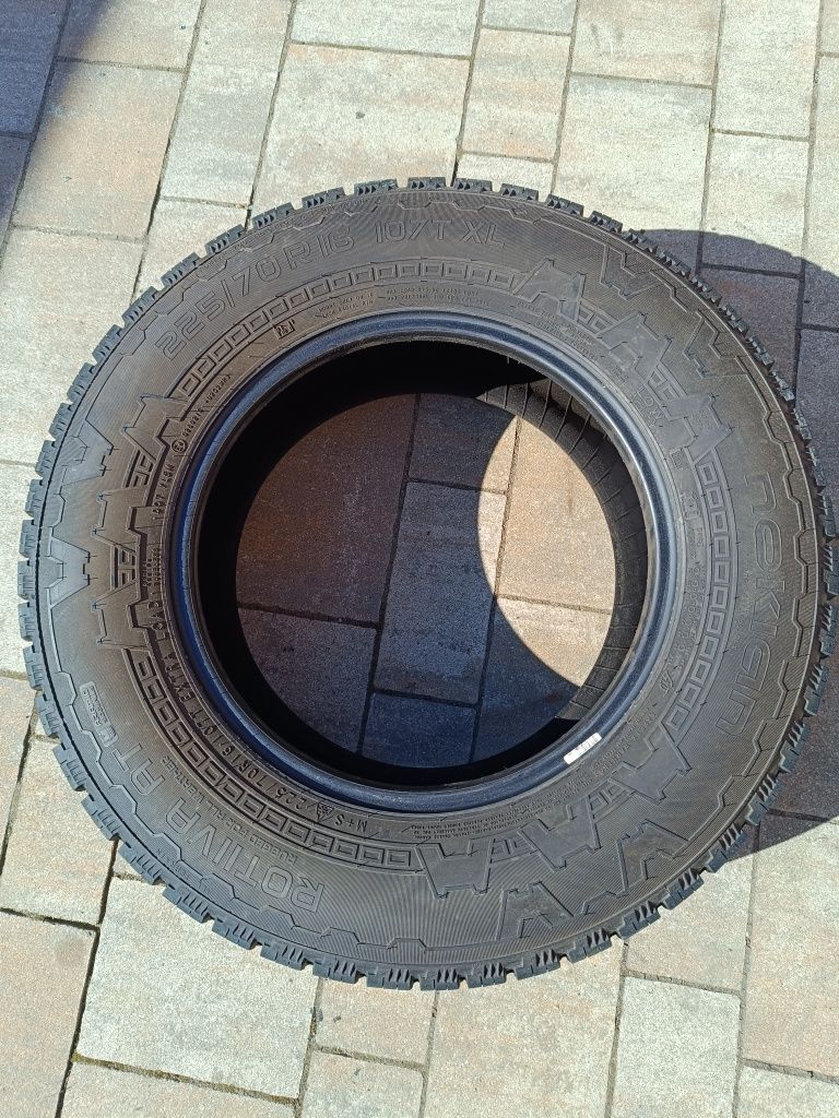 Opony Nokian rotiiva 225/70/16