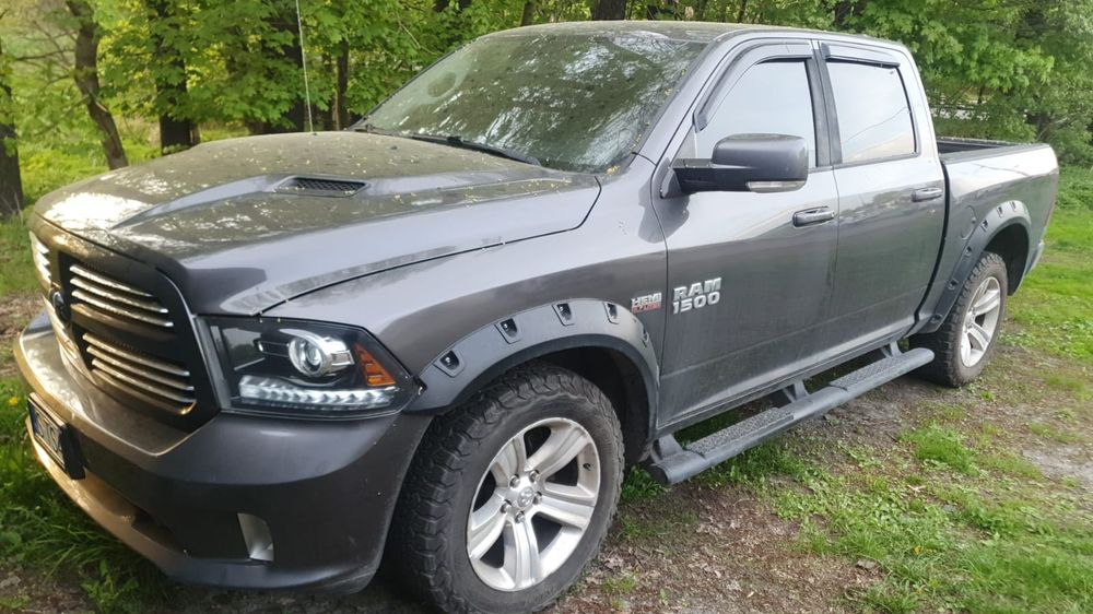 Dodge Ram Sport skóra 4x4 zamiana na motocykl wchodzi w grę