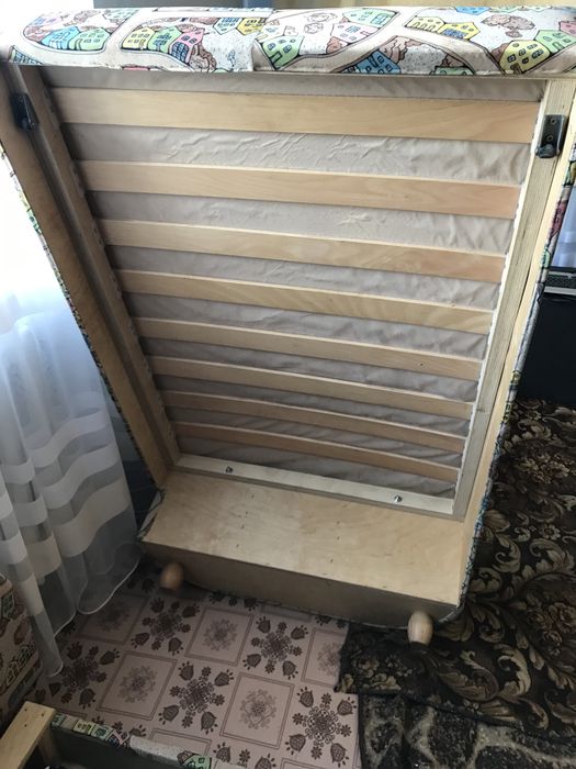 Продам диван малютка
