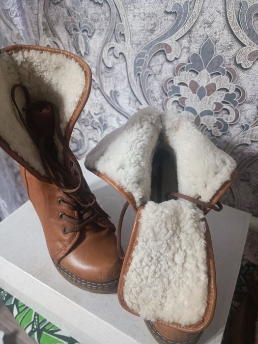 Продам чоботи,39 розміру, вживані, в доброму стані