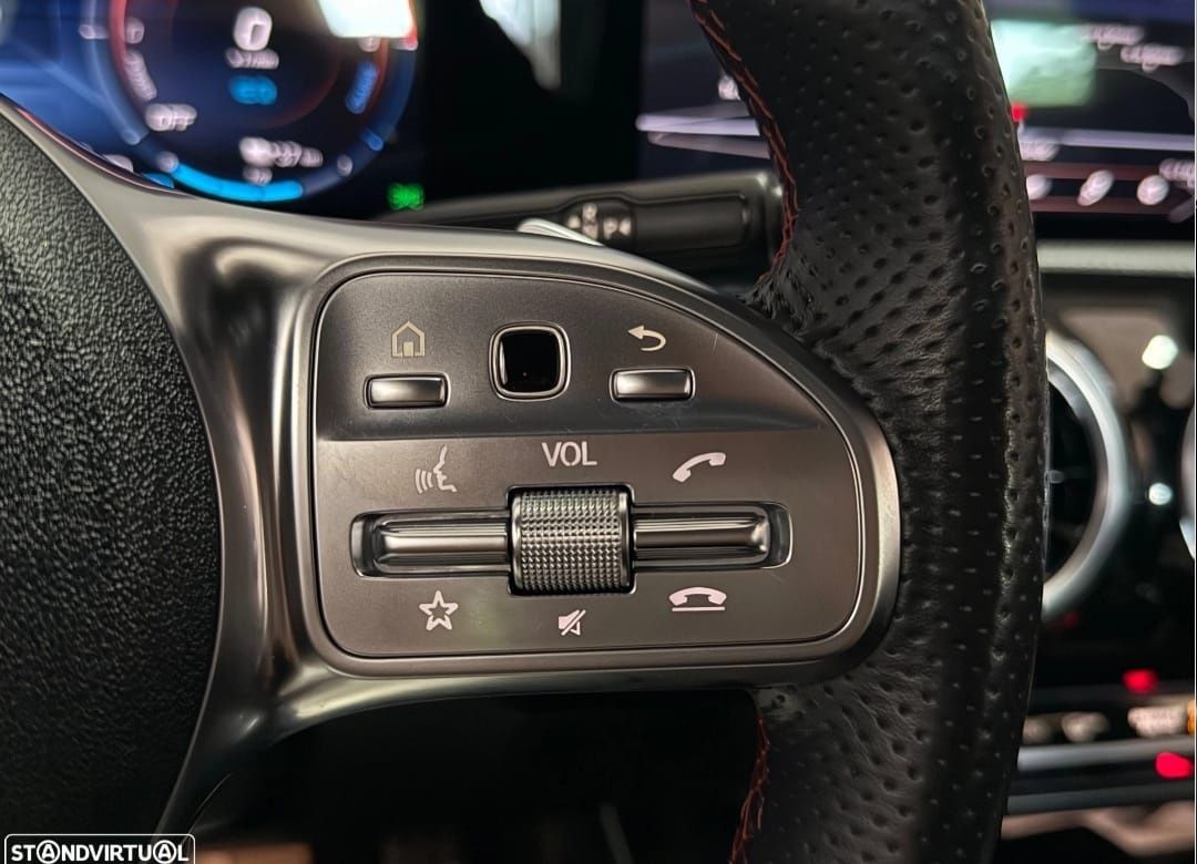 Mercedes Benz A 250 e AMG Line 39.000 km como novo