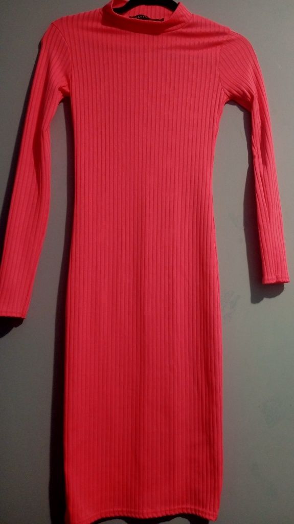 Sukienka parisian