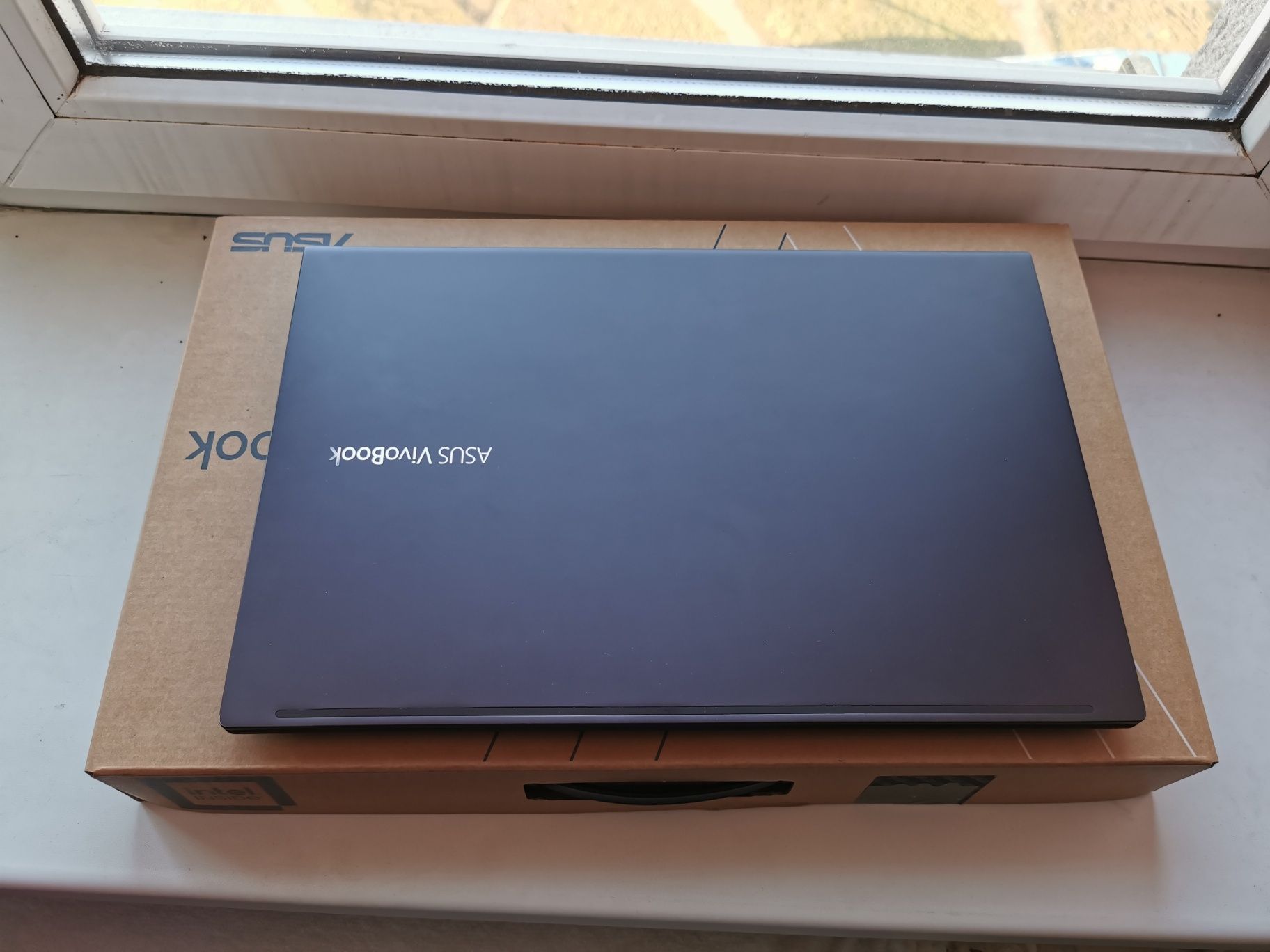 Продам Asus VivoBook (k513ea-bn1098)