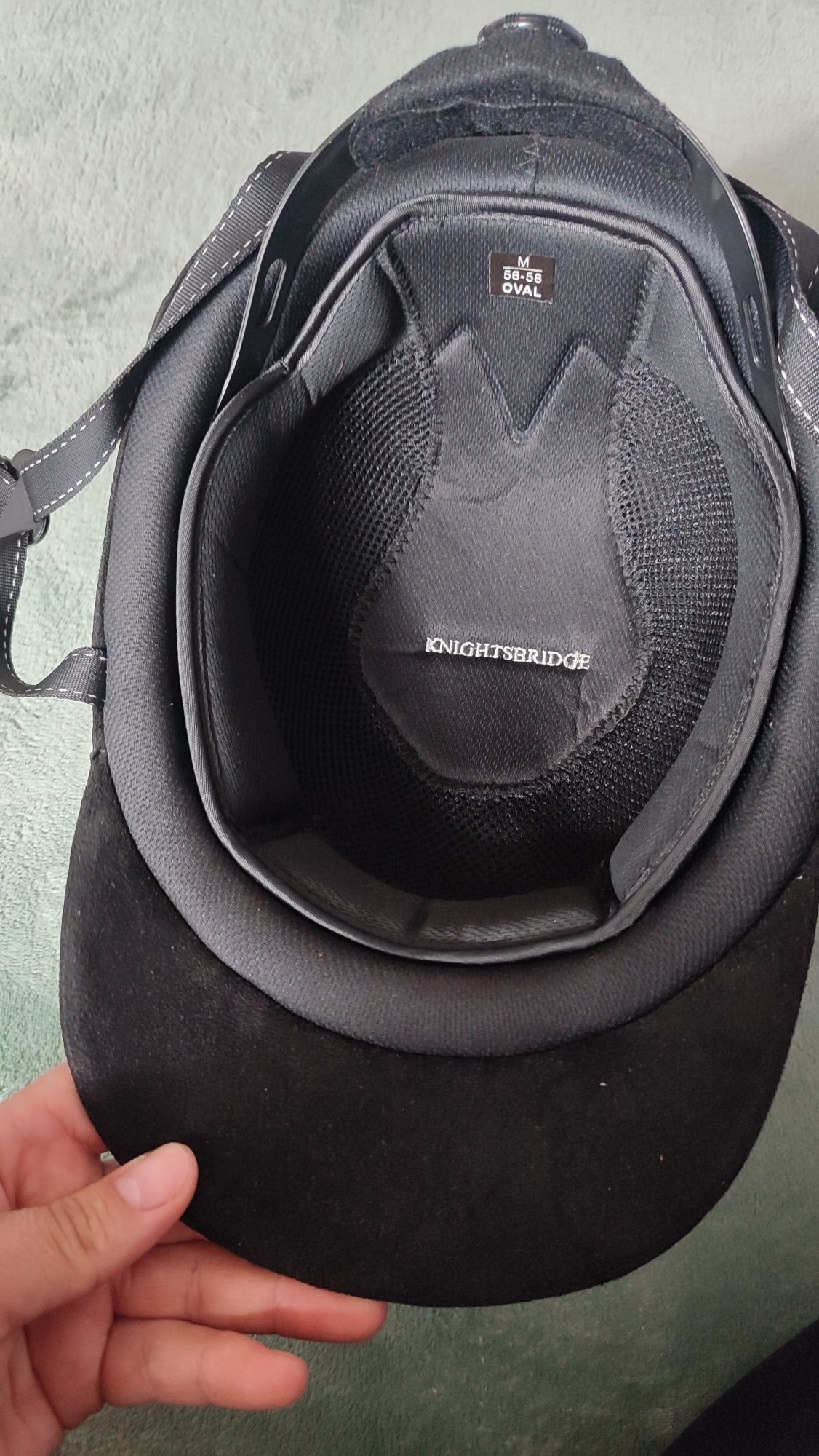 Kask jeździecki do jazdy konnej