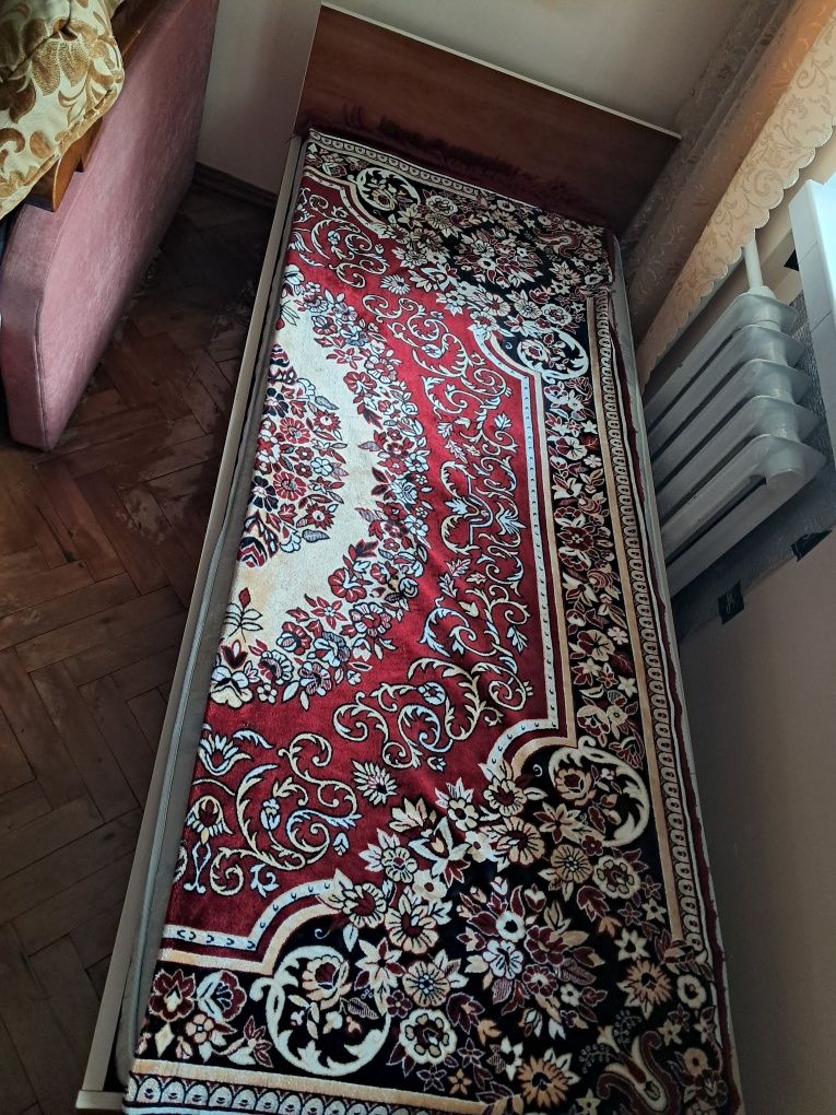 Ліжко односпальне