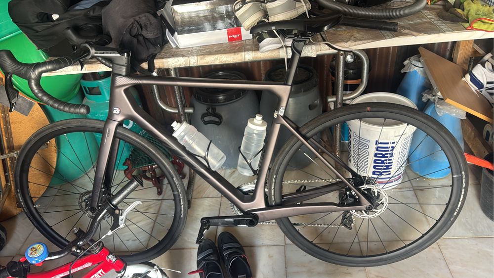 Bicicleta de estrada KTM