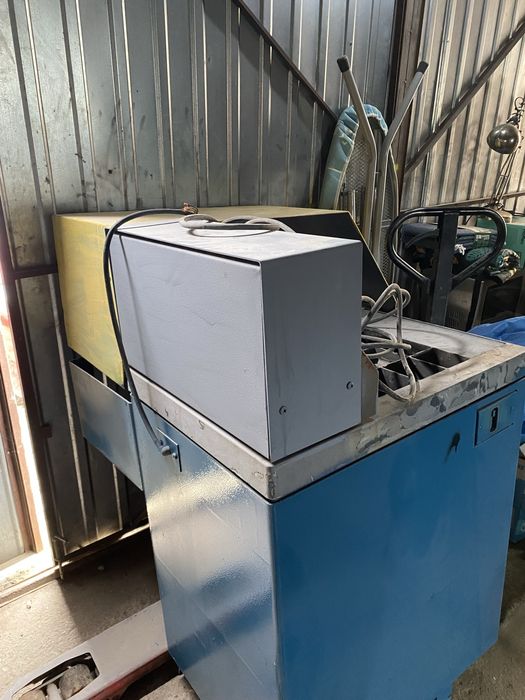 Wyważarka do opon kół samochodowych