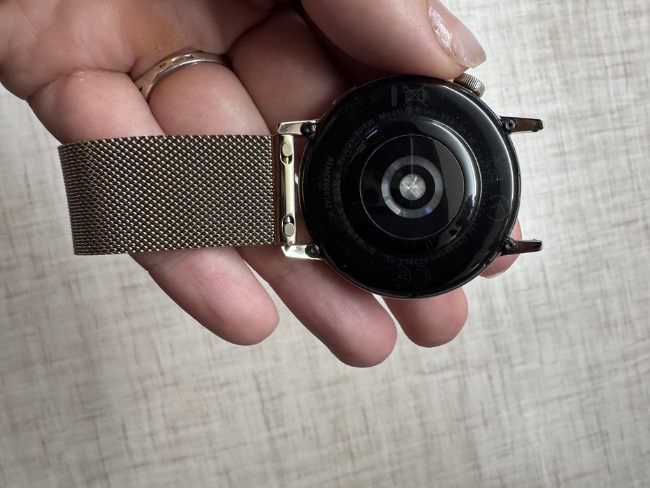 Huawei watch GT3 gold