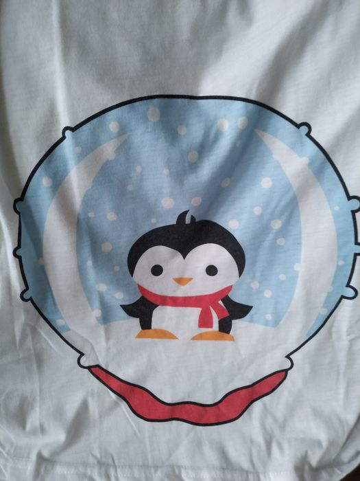 Bluzka świąteczna z pingwinkiem na brzuchu