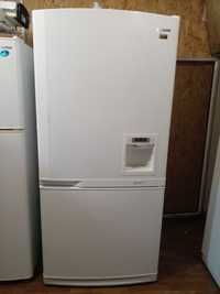 Продам Холодильник SAMSUNG Система No Frost (сухая заморозка).