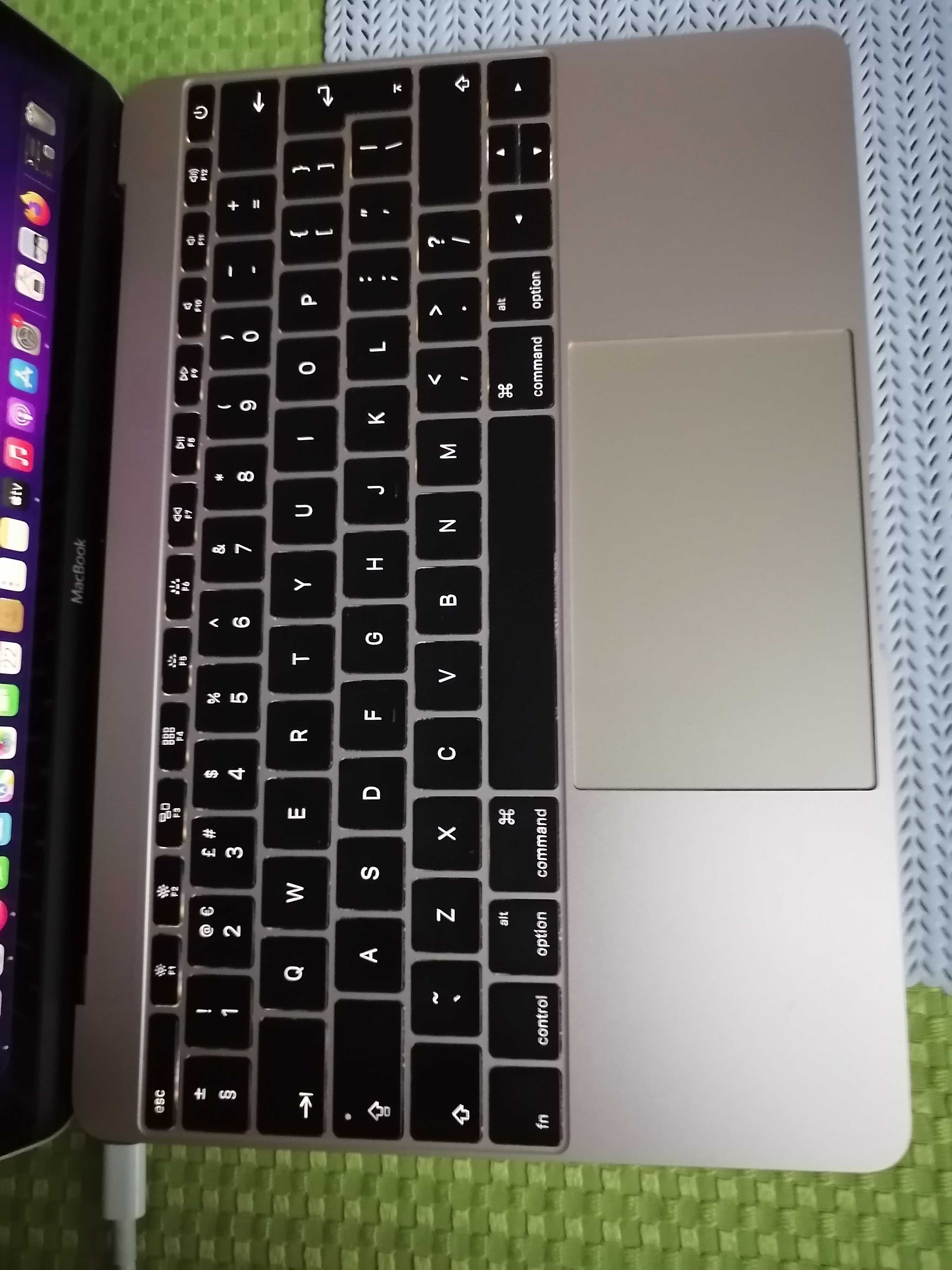 Macbook air A1534 12" M/8GB RAM/256GB Gwizdną Szarość