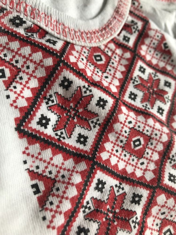 Дитяча вишиванка