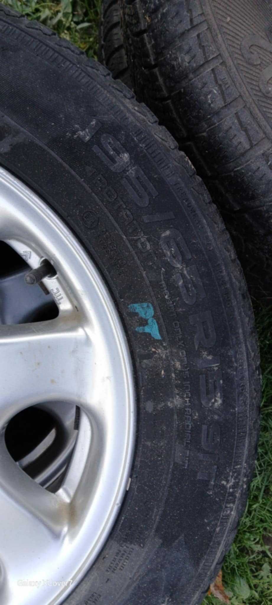 Sprzedam alufelgi koła  4x108 opony zimowe 195/65r15 z Citroena C5 I