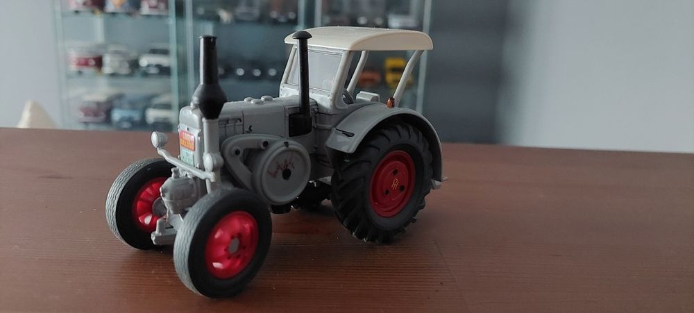 Model 1:32 Lanz Buldog SIKU