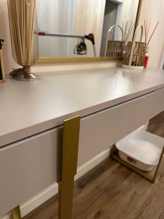 Toaletka z lustrem - komoda i szafka, lustro – kolor kaszmirowo złoty