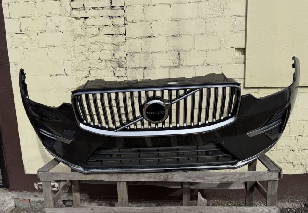 Передній передний бампер Volvo Xc 60 xc60 2023