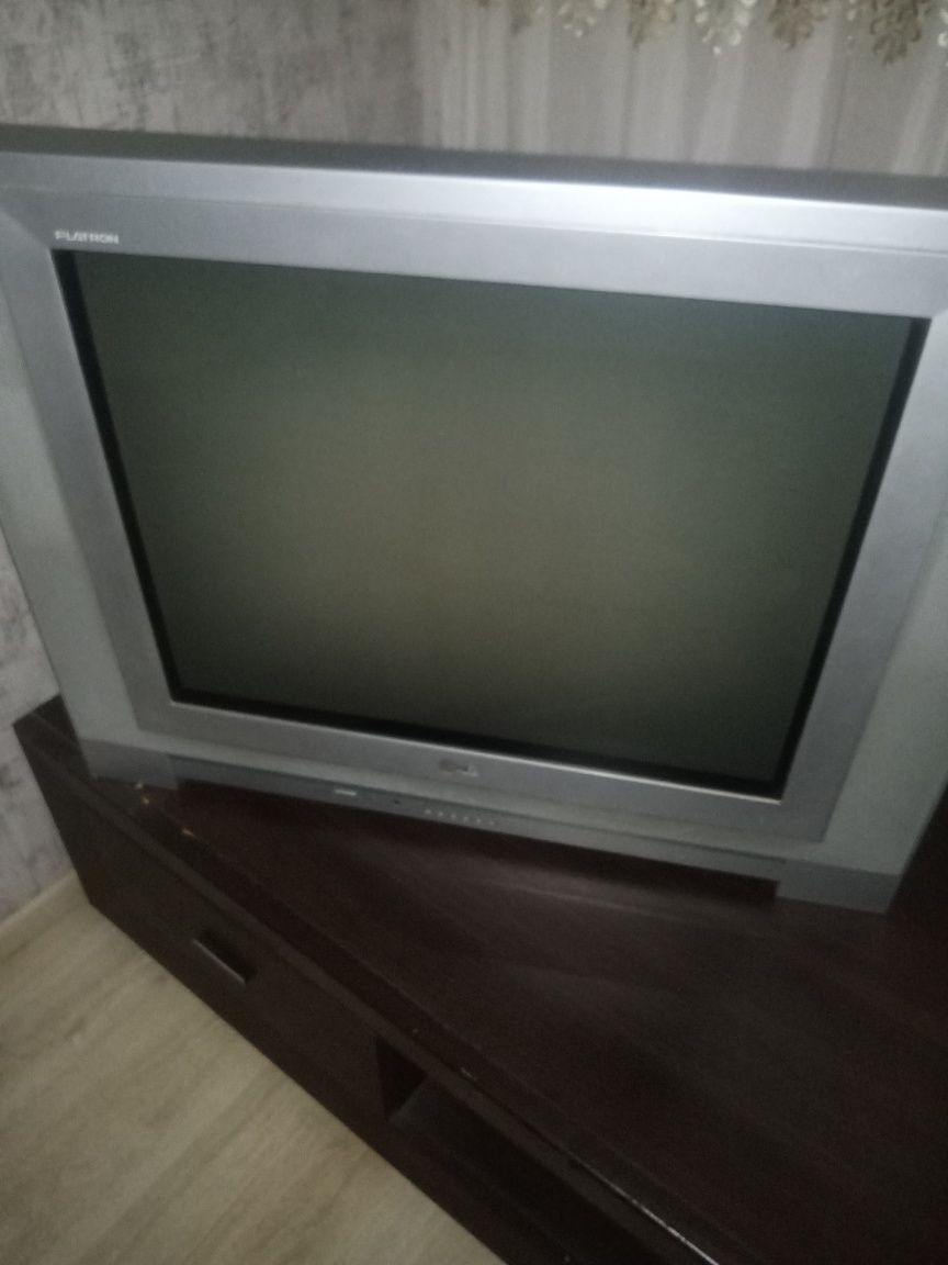 Продам телевизор LG 70