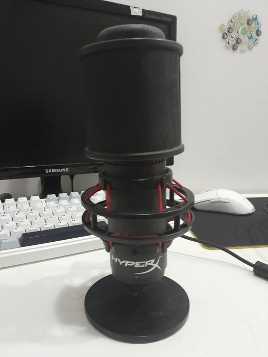 Микрофон HyperX quadcast