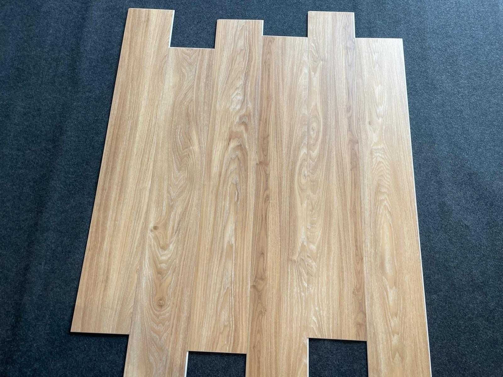 Panel winylowy ze zintegrowanym podkładem 178x1210x5 + 1 IXPE